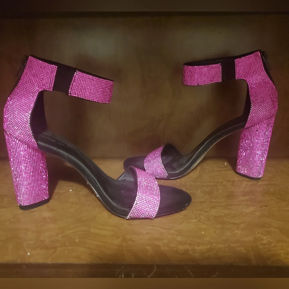 Gianni Bini | Hot Pink Dazzling Sparkly ๐ 4 Inch Block Heels - Size: 9 - Picture 8 of 11
